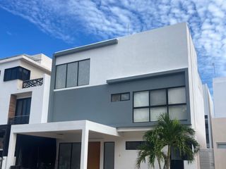 CASA EN VENTA RESIDENCIAL ARBOLADA, CON UN CUARTO INDEPENDIENTE