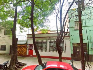 Gran oportunidad de negocio! Casa y local comercial en venta