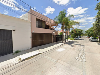 Hermosa casa en zona de alta plusvalia en Cerro del Laurel, Jardines de la Concepción I, 20120 Aguascalientes, Ags.