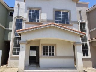 Se traspasa preciosa residencia nueva en La Cienega Poniente, Tijuana