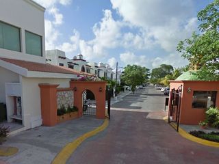 Inversión Segura y Rentable en Bienes Raíces, Casa en Col. San Jeronimo, Cancun, QROO.