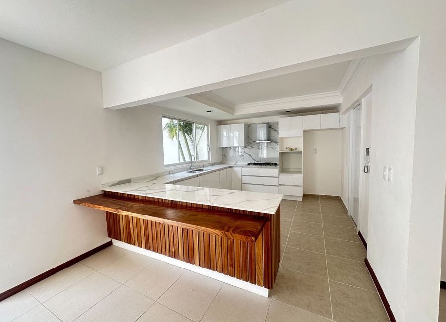 Se vende residencia dentro el fraccionamiento privado “Prados del ...
