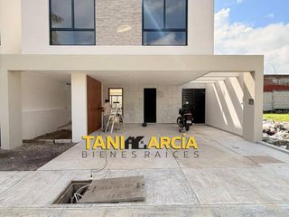 Vendo Casa Nueva con excelentes acabados en Fraccionamiento Privado en Fortín.