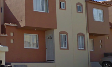 HERMOSA CASA ESTA ESPERANDO POR TI