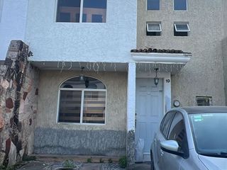 CASA EN RENTA EN COTO