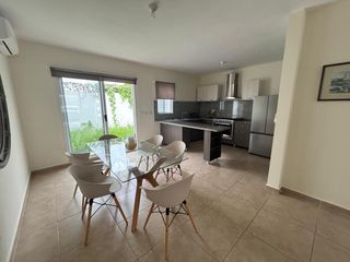 Venta de casa con amenidades y seguridad en Playa del Carmen