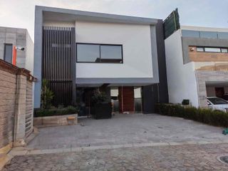 Residencia en venta en Parque Santiago Zona Azul, Entrega Inmediata