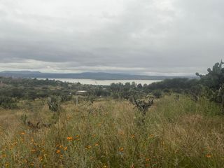 VENDO TERRENO EN COMUNIDAD DON DIEGO VECINO A VILLAS LOS FRAILES CON VISTA A LA PRESA ALLENDE, EN SAN MIGUEL DE ALLENDE, GTO