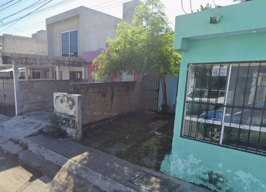 CASA DE RECUPERACIÓN BANCARIA EN CALLE FILOMENO MATA, COL. LOS HEROES ...