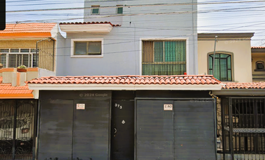 CASA EN VENTA, EMILIANO ZAPATA, JARDINES DE LA PAZ, TLAQUEPAQUE, JALISCO