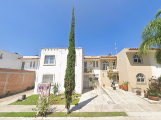 🏡 Casa en venta – Los Mezquites, 45640 Tlajomulco de Zúñiga, Jal. 🏡