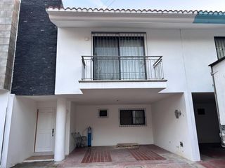 CASA EN RENTA AREA TABASCO 2000