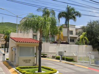 Casa en venta en Haciendas de La Sierra, San Pedro Garza García, Nuevo León CLJ.