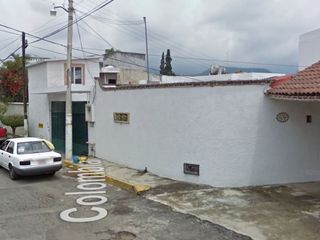 Venta  excelente  casa en REMATE  en de la cañada  Cuernavaca