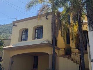 CASA EN VENTA LOMAS DEL PASEO MTY