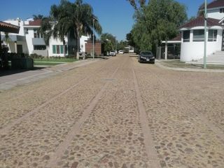 GRAN OPORTUNIDAD TERRENO EN VENTA FRACCIONAMIENTO EL CID, LEÓN, GTO.