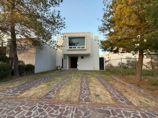 RENTO HERMOSA CASA FRACC CAMPIÑA DEL BOSQUE $30,000.00 INC MTTO DISPONIBLE 1 DE DICIEMBRE