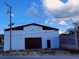 Bodega industrial en renta sobre carretera, Villa de Reyes | 460 m² + estacionamiento