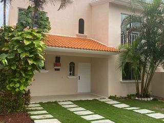 CASA EN CANCUN EN VENTA Residencial La Piedra II
