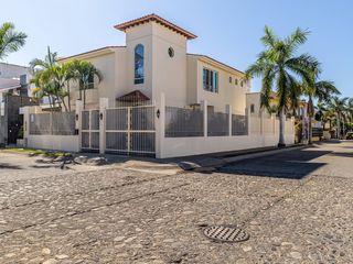 😎🏡 FLUVIAL VALLARTA — $13,150,000. mxn