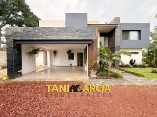 Vendo Propiedad de 981 m2 de terreno, Zona Los Pinos en Fortín.
