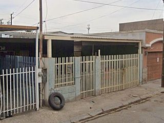 CASA EN VENTA RIO STA CRUZ, BUGAMBILIAS, MEXICALI, B.C.