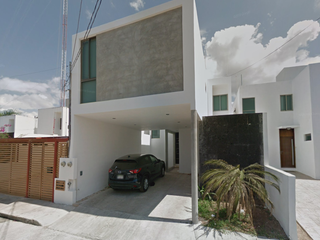 Casa en venta en Leandro Valle, Mérida, Yucatán JP.