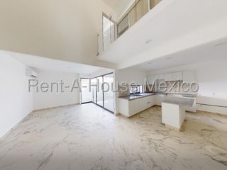 Estrena casa de tres recámaras n venta en El Refugio, Querétaro