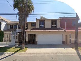 VENTA DE CASA EN CALLE DE LA GRIETA PLAYAS DE TIJUANA BAJA CALIFORNIA