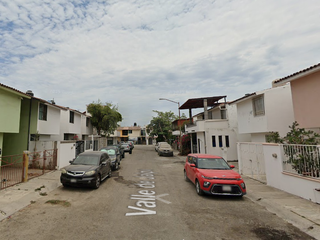 EXCELENTE CASA EN UNA DE LAS MEJORES ZONAS DE NAYARIT!!!