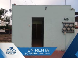 Consultorio en Renta amueblado
