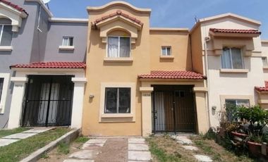 CASA E  VENTA EN Priv. Río Armerias 25, Coyula, 45410 Coyula, Jal.