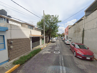 UBICACIÓN ESTRATÉGICA: Casa en Viveros del Valle, Tlalnepantla ¡A pasos de Mundo E!