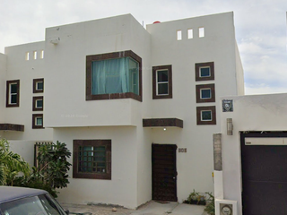 BONITA Y COMODA CASA EN VENTA, PRECIO MUY ECONMICO DE REMATE - Av La Cima 303, Fraccionamiento La Cima, 23085 La Paz, B.C.S.