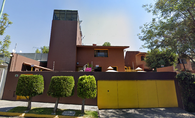 REMATO CASA EN BOSQUES DE LAS LOMAS CUAJIMALPA