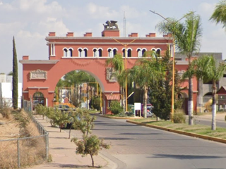 CASA EN VENTA Bosques del Prado Oriente, Ags – Zona tranquila con gran conectividad, Recuperación Bancaria