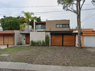VENTA DE CASA EN RECUPERACION HIPOTECARIA EN JURICA QUERETARO