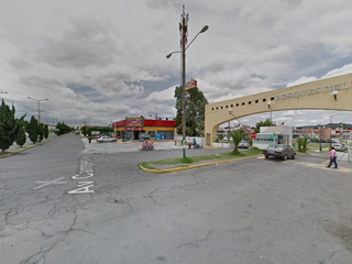 LV25-207 B1 CASA EN VENTA DE RECUPERACION BANCARIA Letonia 90, Bosques del Pilar, 72310 Heroica Puebla de Zaragoza, Puebla, México.