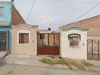 CASA EN VENTA LOMAS DE CHAPULIN AGUASCALIENTES OPORTUNIDAD HIPOTECARIA