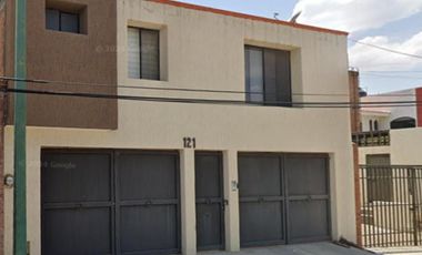 Venta de casa en Lomas 4ta sección, SLP