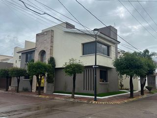 CASA EN VENTA AL NORTE DE AGUASCALIENTES CAMPANARIO