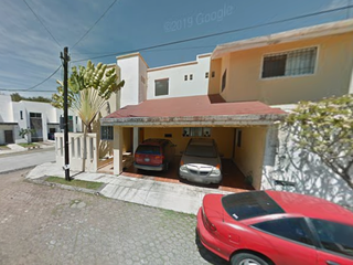 BONITA CASA EN VENTA FRACCIONAMIENTO VISTA HERMOSA, COLIMA COLIMA