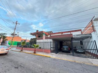 Casa en venta en zona centro de Aguascalientes, barrio de San Marcos, en esquina