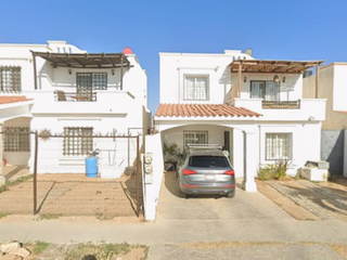 INVERSIÓN EN CABO SAN LUCAS: Casa en Zona Residencial (C.P. 23473) ¡Ahorro del 50%!