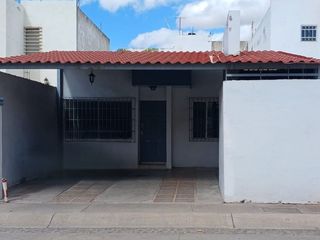 ¡Casa en Venta al norte de la ciudad, en Residencial Paso de Argenta!