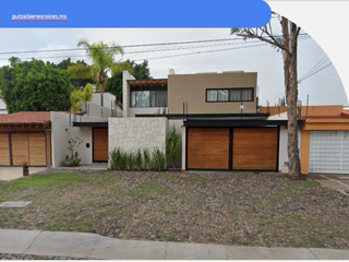 VENTA DE CASA DE REMATE BANCARIO EN JURICA, SANTIAGO DE QUERÉTARO, QRO.