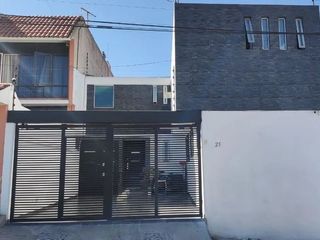 Moderna casa en Venta en Magisterial Vista Bella