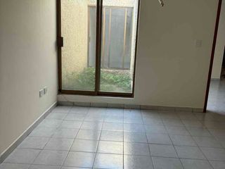 CASA AMPLIA DE UN PISO AL NORTE DE LA CIUDAD