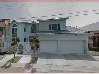 VENTA DE CASA EN CALLE DEL PICACHO 1290 COL. JARDINES PLAYAS DE TIJUANA B.C.