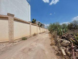TERRENO EN ZONA TRANQUILA
